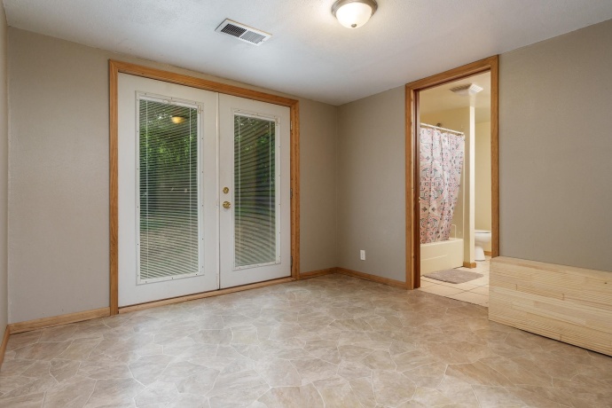 2010 New Milford School, ROCKFORD, Illinois 61109, 3 Bedrooms Bedrooms, ,1 BathroomBathrooms,House,For Sale,New Milford School,202604628