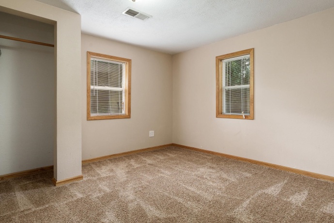 2010 New Milford School, ROCKFORD, Illinois 61109, 3 Bedrooms Bedrooms, ,1 BathroomBathrooms,House,For Sale,New Milford School,202604628
