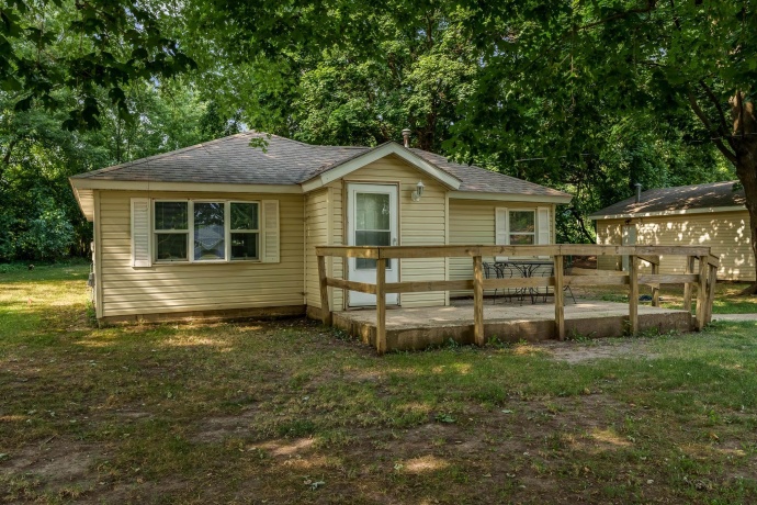 2010 New Milford School, ROCKFORD, Illinois 61109, 3 Bedrooms Bedrooms, ,1 BathroomBathrooms,House,For Sale,New Milford School,202604628
