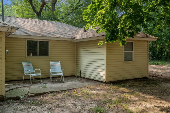 2010 New Milford School, ROCKFORD, Illinois 61109, 3 Bedrooms Bedrooms, ,1 BathroomBathrooms,House,For Sale,New Milford School,202604628