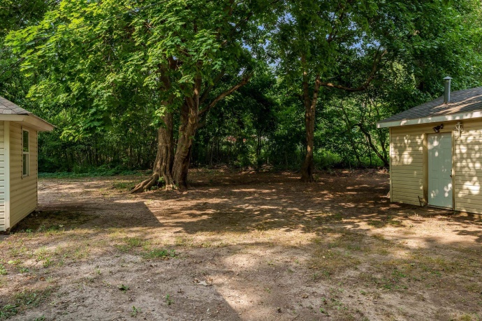 2010 New Milford School, ROCKFORD, Illinois 61109, 3 Bedrooms Bedrooms, ,1 BathroomBathrooms,House,For Sale,New Milford School,202604628