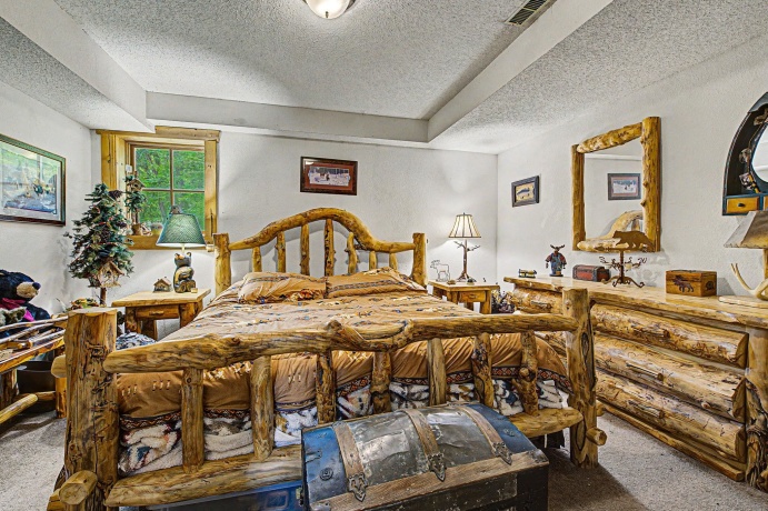 11 Heatherdowns, GALENA, Illinois 61036, 4 Bedrooms Bedrooms, ,3 BathroomsBathrooms,House,For Sale,Heatherdowns,202604631