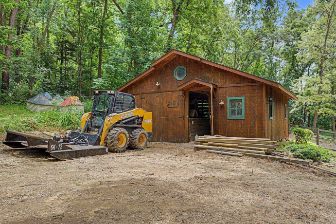 11 Heatherdowns, GALENA, Illinois 61036, 4 Bedrooms Bedrooms, ,3 BathroomsBathrooms,House,For Sale,Heatherdowns,202604631