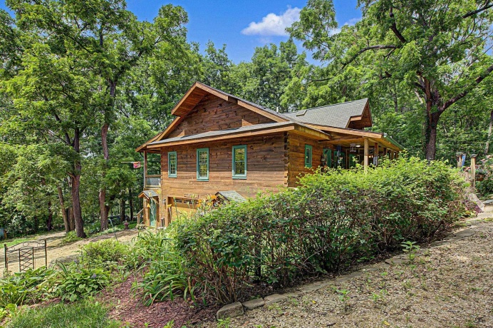 11 Heatherdowns, GALENA, Illinois 61036, 4 Bedrooms Bedrooms, ,3 BathroomsBathrooms,House,For Sale,Heatherdowns,202604631