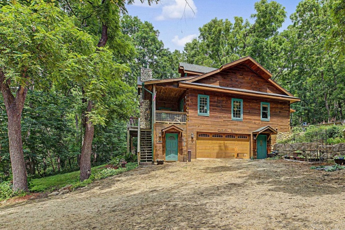 11 Heatherdowns, GALENA, Illinois 61036, 4 Bedrooms Bedrooms, ,3 BathroomsBathrooms,House,For Sale,Heatherdowns,202604631