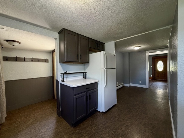 208 Broad, MOUNT CARROLL, Illinois 61053, 3 Bedrooms Bedrooms, ,2 BathroomsBathrooms,House,For Sale,Broad,202603771