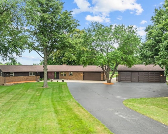 12048 Tower, BYRON, Illinois 61010, 3 Bedrooms Bedrooms, ,2 BathroomsBathrooms,House,For Sale,Tower,202604632