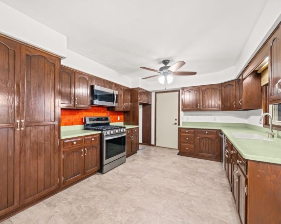 12048 Tower, BYRON, Illinois 61010, 3 Bedrooms Bedrooms, ,2 BathroomsBathrooms,House,For Sale,Tower,202604632