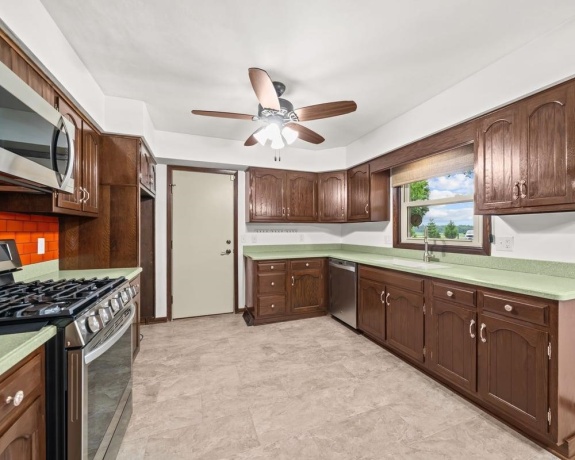 12048 Tower, BYRON, Illinois 61010, 3 Bedrooms Bedrooms, ,2 BathroomsBathrooms,House,For Sale,Tower,202604632