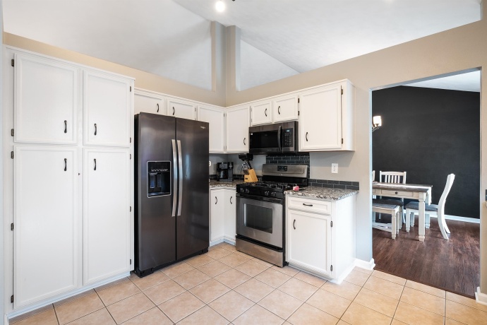 6853 Prairenook, ROSCOE, Illinois 61073, 5 Bedrooms Bedrooms, ,2 BathroomsBathrooms,House,For Sale,Prairenook,202604634