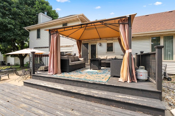 6853 Prairenook, ROSCOE, Illinois 61073, 5 Bedrooms Bedrooms, ,2 BathroomsBathrooms,House,For Sale,Prairenook,202604634