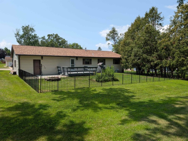 204 Hickory, LENA, Illinois 61048, 2 Bedrooms Bedrooms, ,2 BathroomsBathrooms,House,For Sale,Hickory,202604637