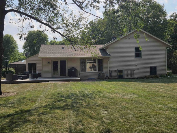 743 Valley Forge, ROCKTON, Illinois 61072, 4 Bedrooms Bedrooms, ,3 BathroomsBathrooms,House,For Sale,Valley Forge,202604638