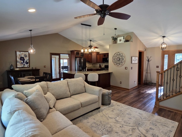 743 Valley Forge, ROCKTON, Illinois 61072, 4 Bedrooms Bedrooms, ,3 BathroomsBathrooms,House,For Sale,Valley Forge,202604638
