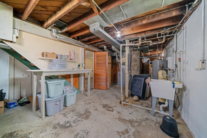815 20th, ROCKFORD, Illinois 61104, 2 Bedrooms Bedrooms, ,1 BathroomBathrooms,House,For Sale,20th,202604641