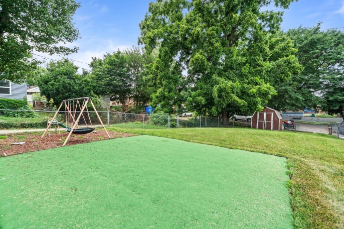 815 20th, ROCKFORD, Illinois 61104, 2 Bedrooms Bedrooms, ,1 BathroomBathrooms,House,For Sale,20th,202604641