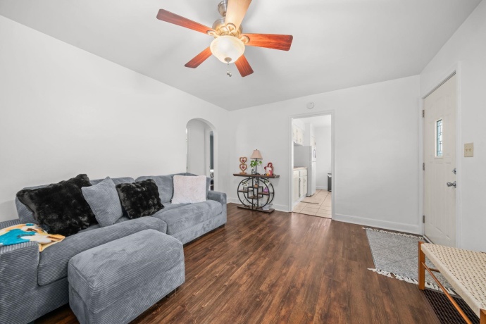 815 20th, ROCKFORD, Illinois 61104, 2 Bedrooms Bedrooms, ,1 BathroomBathrooms,House,For Sale,20th,202604641