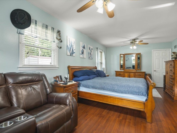 1398 Randall, ROCKFORD, Illinois 61108, 2 Bedrooms Bedrooms, ,1 BathroomBathrooms,House,For Sale,Randall,202604644