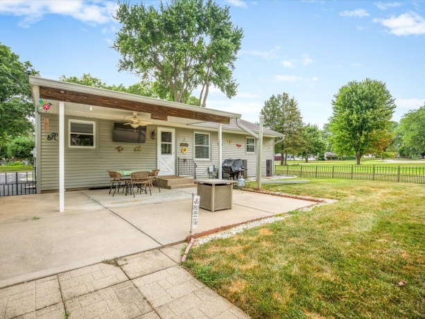 1398 Randall, ROCKFORD, Illinois 61108, 2 Bedrooms Bedrooms, ,1 BathroomBathrooms,House,For Sale,Randall,202604644