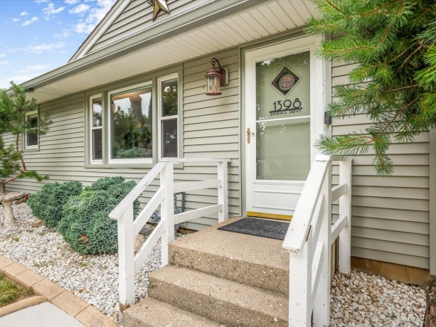 1398 Randall, ROCKFORD, Illinois 61108, 2 Bedrooms Bedrooms, ,1 BathroomBathrooms,House,For Sale,Randall,202604644