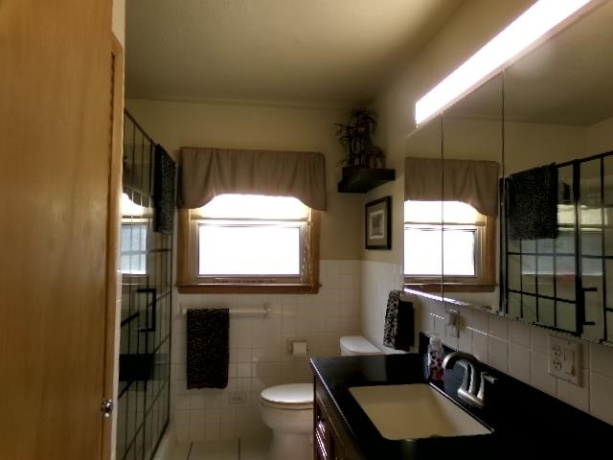 1104 Benson Blvd., FREEPORT, Illinois 61032, 2 Bedrooms Bedrooms, ,2 BathroomsBathrooms,House,For Sale,Benson Blvd.,202604646