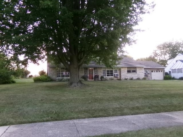 1104 Benson Blvd., FREEPORT, Illinois 61032, 2 Bedrooms Bedrooms, ,2 BathroomsBathrooms,House,For Sale,Benson Blvd.,202604646
