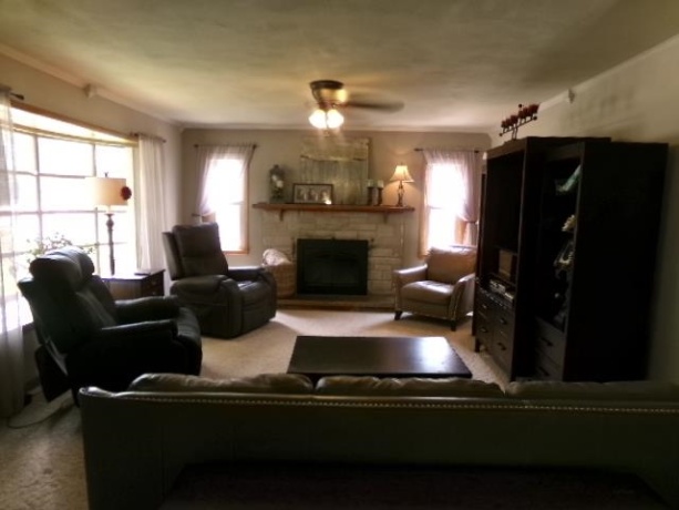1104 Benson Blvd., FREEPORT, Illinois 61032, 2 Bedrooms Bedrooms, ,2 BathroomsBathrooms,House,For Sale,Benson Blvd.,202604646