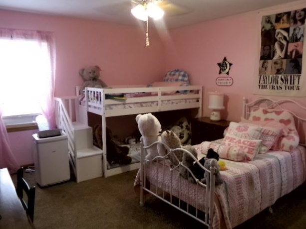 1104 Benson Blvd., FREEPORT, Illinois 61032, 2 Bedrooms Bedrooms, ,2 BathroomsBathrooms,House,For Sale,Benson Blvd.,202604646