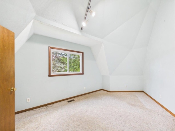 1636 Larchmont, DAVIS, Illinois 61019, 2 Bedrooms Bedrooms, ,1 BathroomBathrooms,House,For Sale,Larchmont,202604651
