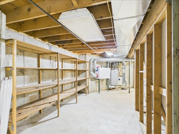 1636 Larchmont, DAVIS, Illinois 61019, 2 Bedrooms Bedrooms, ,1 BathroomBathrooms,House,For Sale,Larchmont,202604651
