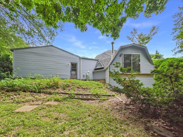 1636 Larchmont, DAVIS, Illinois 61019, 2 Bedrooms Bedrooms, ,1 BathroomBathrooms,House,For Sale,Larchmont,202604651