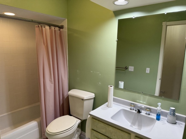 2282 Shepard, FREEPORT, Illinois 61032, 3 Bedrooms Bedrooms, ,2 BathroomsBathrooms,House,For Sale,Shepard,202604652