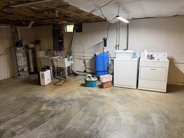 2282 Shepard, FREEPORT, Illinois 61032, 3 Bedrooms Bedrooms, ,2 BathroomsBathrooms,House,For Sale,Shepard,202604652