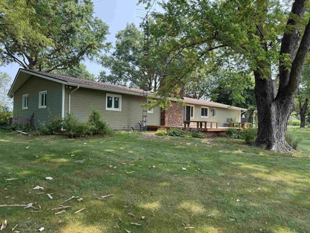 2282 Shepard, FREEPORT, Illinois 61032, 3 Bedrooms Bedrooms, ,2 BathroomsBathrooms,House,For Sale,Shepard,202604652