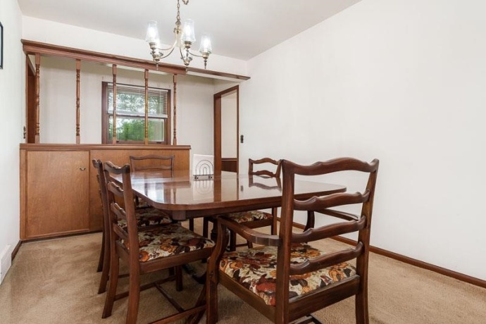 2212 Silverhorn, ROCKFORD, Illinois 61107, 3 Bedrooms Bedrooms, ,2 BathroomsBathrooms,House,For Sale,Silverhorn,202604653