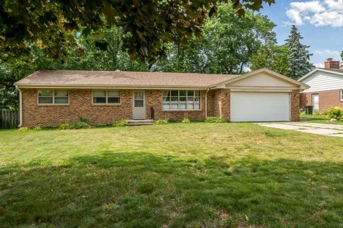 2212 Silverhorn, ROCKFORD, Illinois 61107, 3 Bedrooms Bedrooms, ,2 BathroomsBathrooms,House,For Sale,Silverhorn,202604653