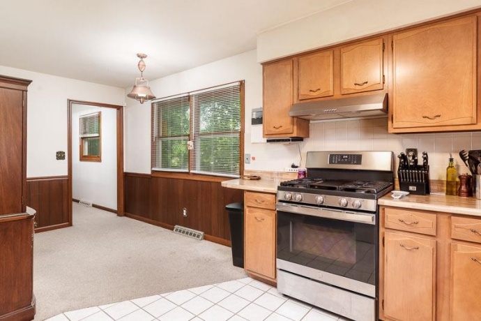 2212 Silverhorn, ROCKFORD, Illinois 61107, 3 Bedrooms Bedrooms, ,2 BathroomsBathrooms,House,For Sale,Silverhorn,202604653