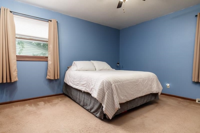 2212 Silverhorn, ROCKFORD, Illinois 61107, 3 Bedrooms Bedrooms, ,2 BathroomsBathrooms,House,For Sale,Silverhorn,202604653