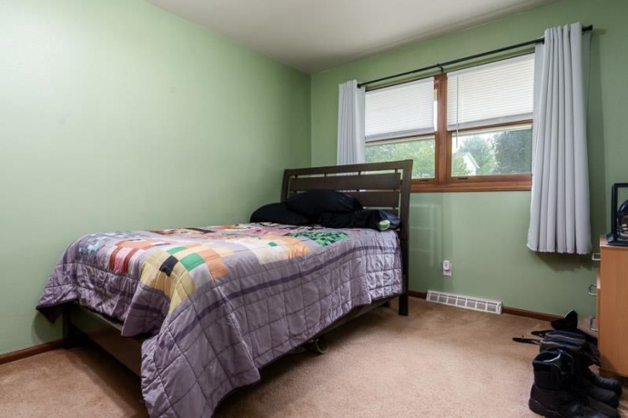 2212 Silverhorn, ROCKFORD, Illinois 61107, 3 Bedrooms Bedrooms, ,2 BathroomsBathrooms,House,For Sale,Silverhorn,202604653