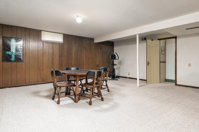 2212 Silverhorn, ROCKFORD, Illinois 61107, 3 Bedrooms Bedrooms, ,2 BathroomsBathrooms,House,For Sale,Silverhorn,202604653