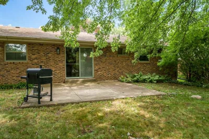 2212 Silverhorn, ROCKFORD, Illinois 61107, 3 Bedrooms Bedrooms, ,2 BathroomsBathrooms,House,For Sale,Silverhorn,202604653