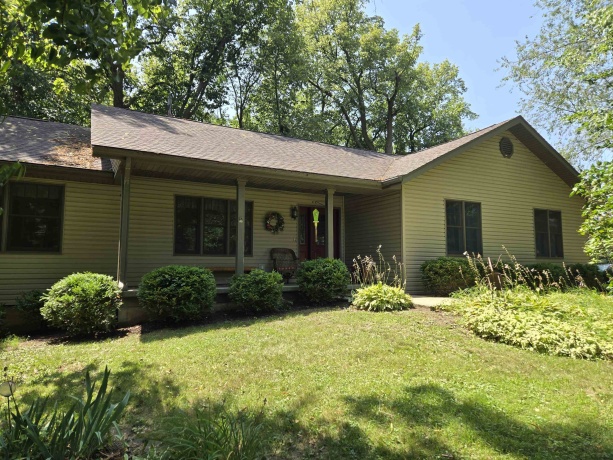 5931 Bogey, POLO, Illinois 61064, 2 Bedrooms Bedrooms, ,2 BathroomsBathrooms,House,For Sale,Bogey,202604655
