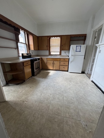 735 Court, ROCKFORD, Illinois 61103, ,3 - 4 Units,For Sale,Court,202604656