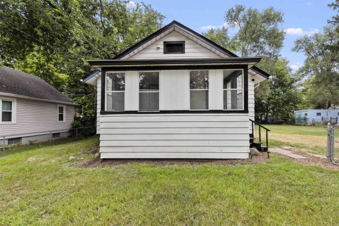 2738 Marshall, ROCKFORD, Illinois 61109, 3 Bedrooms Bedrooms, ,1 BathroomBathrooms,House,For Sale,Marshall,202604661