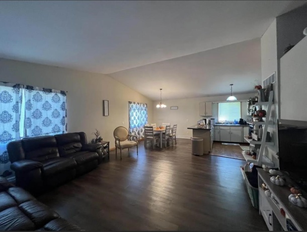 411 Sycamore, ELIZABETH, Illinois 61028, ,2 Units,For Sale,Sycamore,202604663