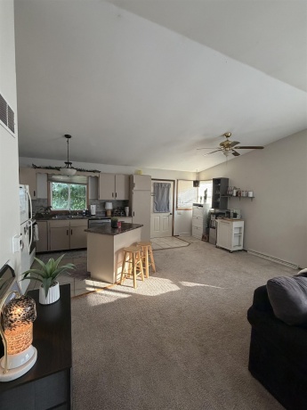 411 Sycamore, ELIZABETH, Illinois 61028, ,2 Units,For Sale,Sycamore,202604663
