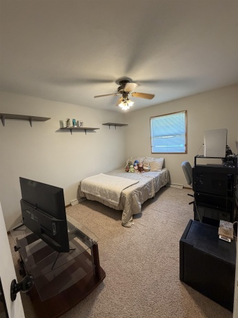 411 Sycamore, ELIZABETH, Illinois 61028, ,2 Units,For Sale,Sycamore,202604663