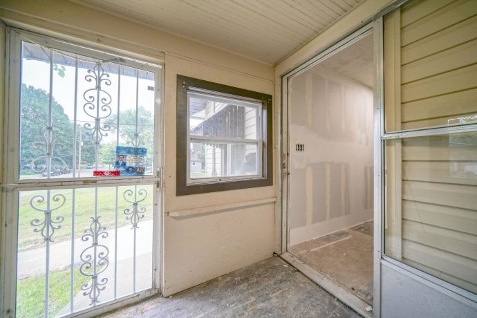 136 Lexington, ROCKFORD, Illinois 61102, 3 Bedrooms Bedrooms, ,1 BathroomBathrooms,House,For Sale,Lexington,202604665