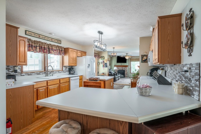 8152 CHARLES, SAVANNA, Illinois 61074, 3 Bedrooms Bedrooms, ,2 BathroomsBathrooms,House,For Sale,CHARLES,202604667