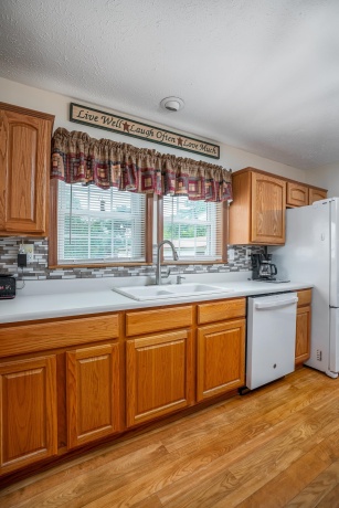 8152 CHARLES, SAVANNA, Illinois 61074, 3 Bedrooms Bedrooms, ,2 BathroomsBathrooms,House,For Sale,CHARLES,202604667